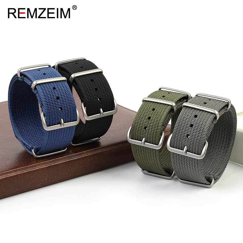 新しいリブナイロン時計ストラップ 18 ミリメートル 20  - Suede Strap Watch のレビューと価格