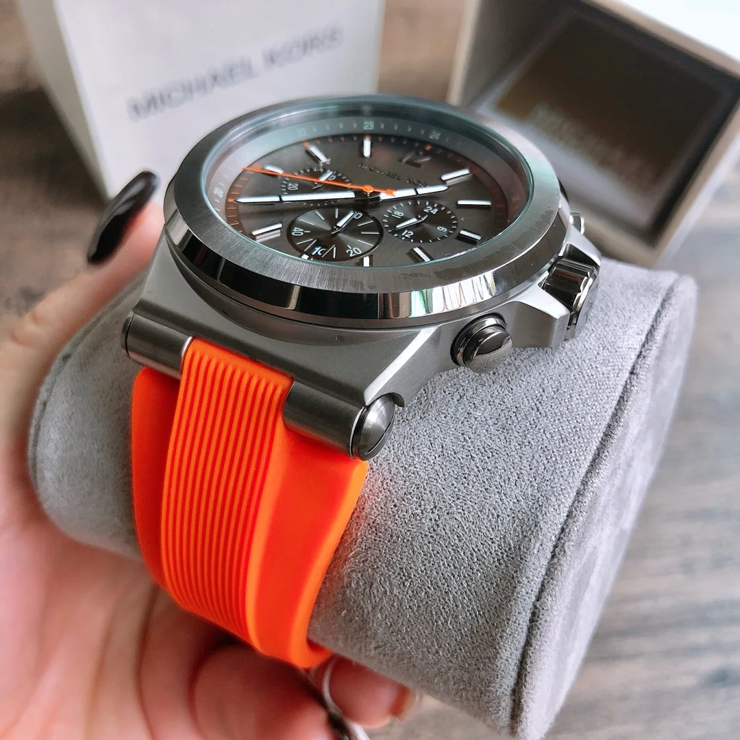 マイケル・コース メンズ 高品質腕時計 MK-8296 防水 - Stainless Bracelet Diver のレビューと価格